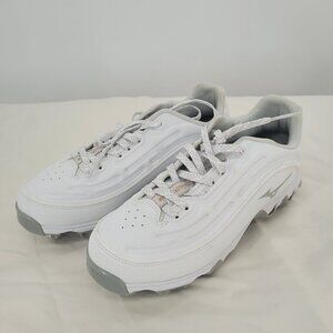 Mizuno Women's 9-Spike Swift 8 Low White Metal Softball Cleats (11GM236001) 6.5